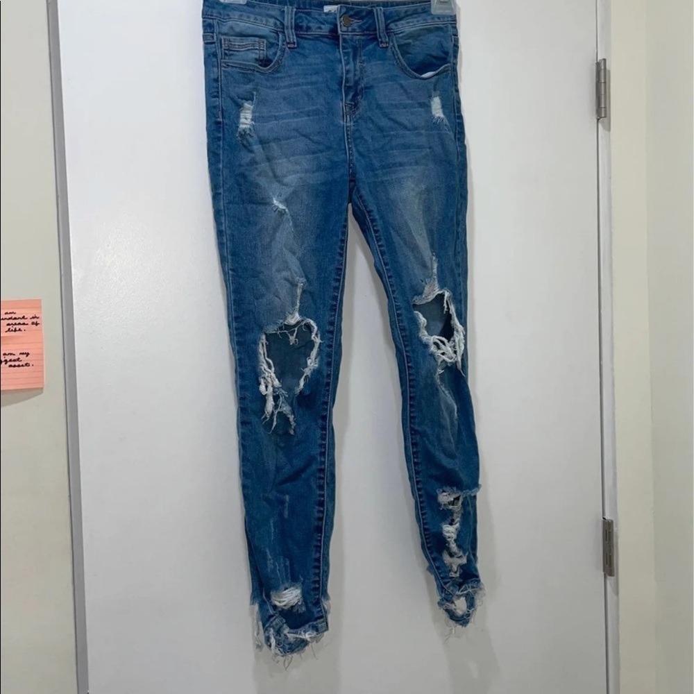 Women’s Ripped Jeans